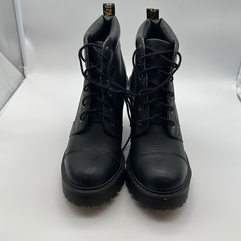 Dr Martens Averil Black Leather Heel Booties Sz 9 US‎ Lace-Up Block Heel Women's